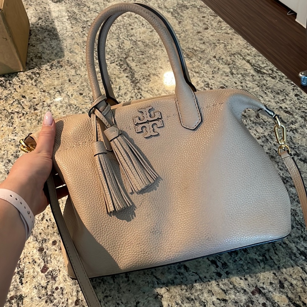 Beige Tory Burch bag